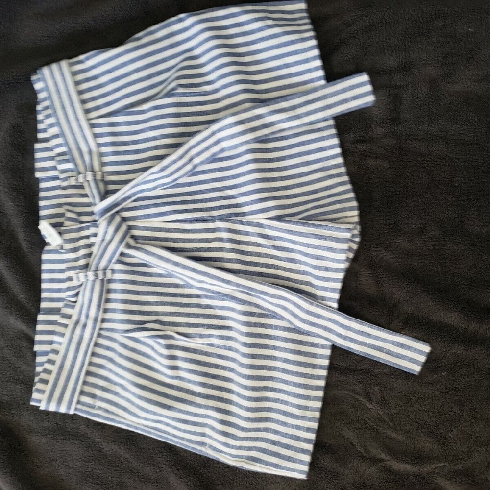 BOGO LOVE TREE Blue Striped Paperbag Shorts Tie Belt Womens Size LARGE Belted